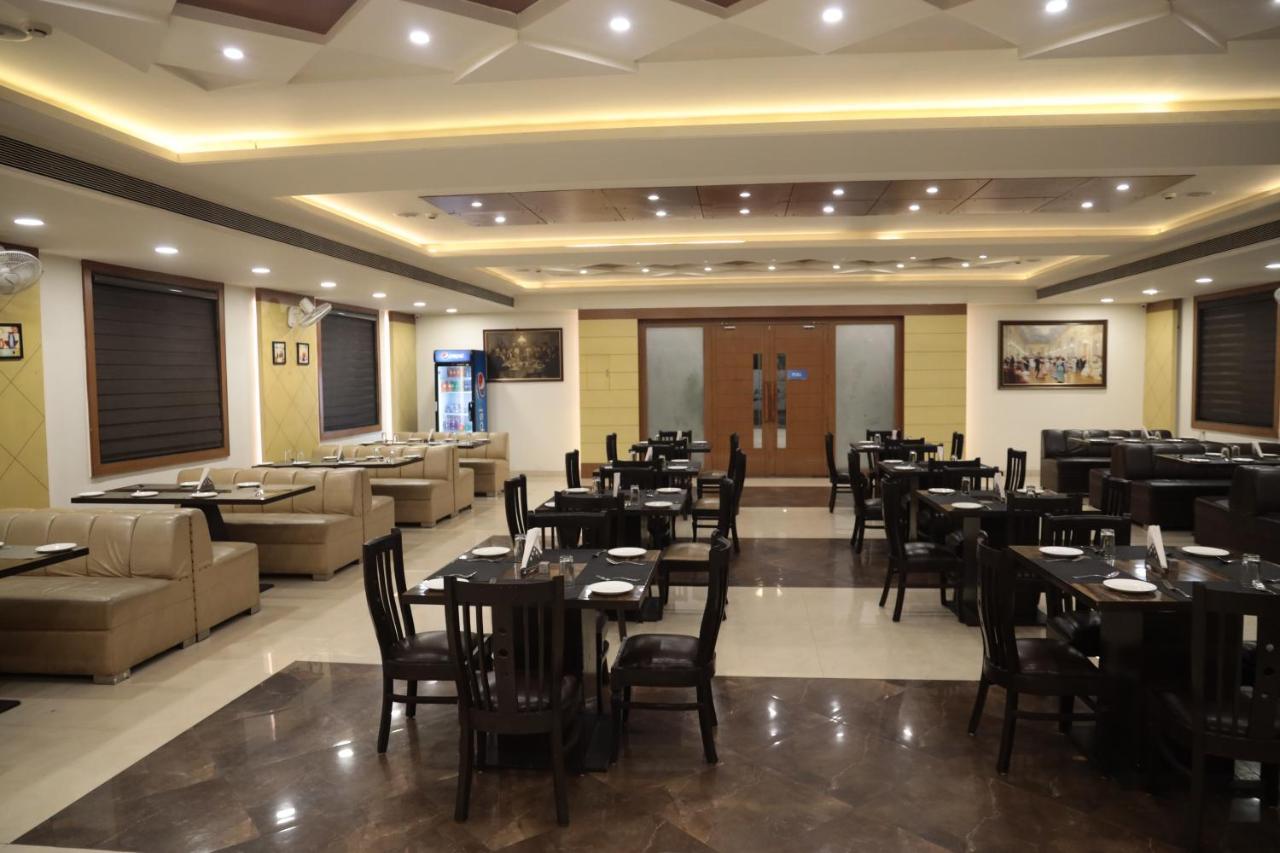 Hotel La Pearl Naiapura Luaran gambar
