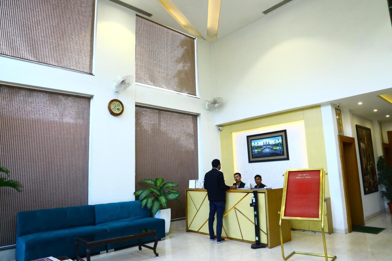 Hotel La Pearl Naiapura Luaran gambar